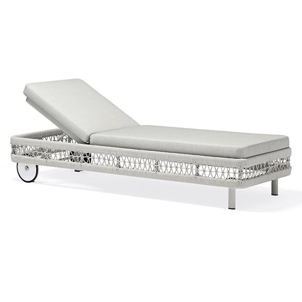 Club sun lounger<br />
