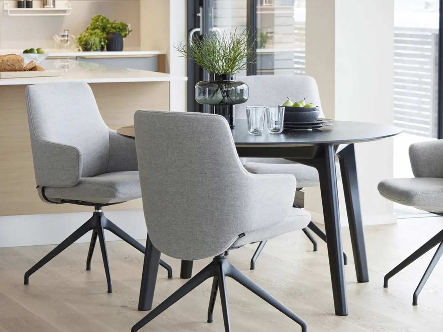 Sara-Chair